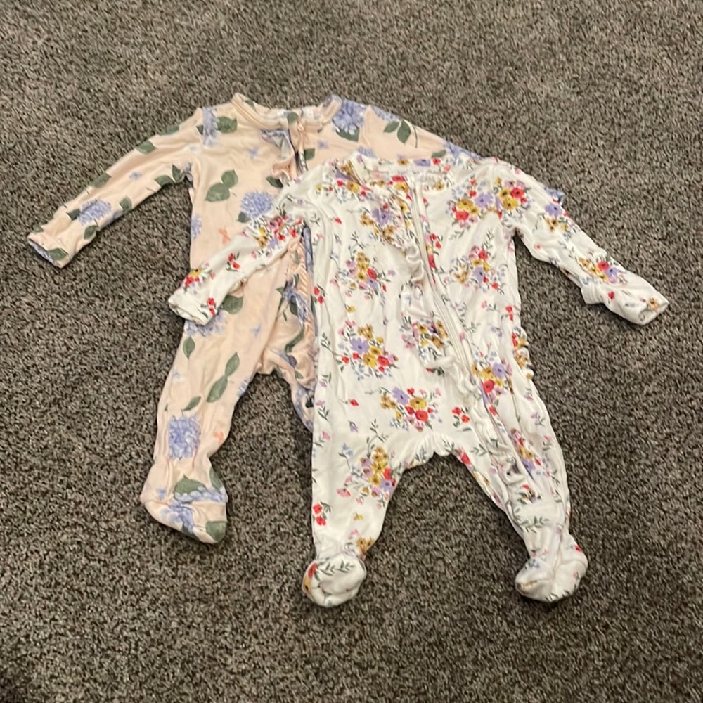 2 Onsies